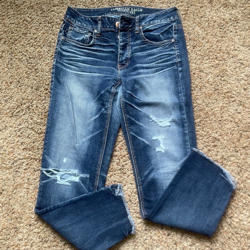 Distressed Mom Jean Capris Size 4